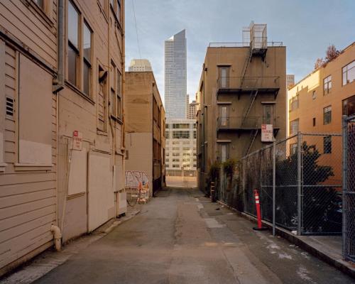 Millennium-Tower-from-Zeno-Alley-2011